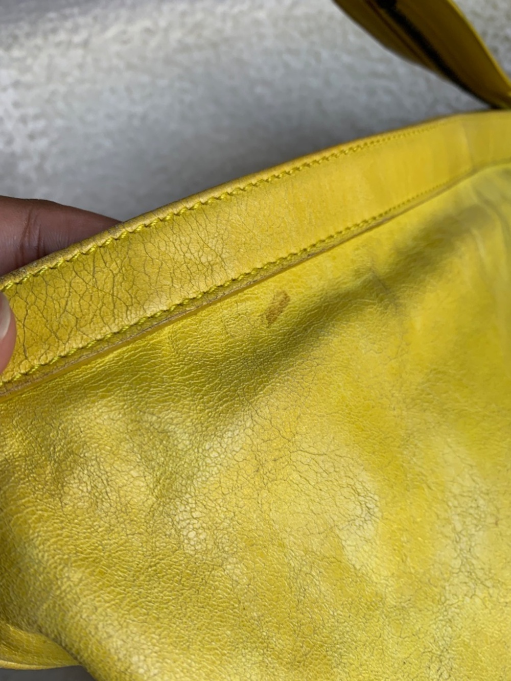 Authentic Balenciaga city Messenger Crossbody Bag - Picture 4 of 16